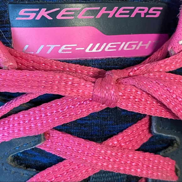 SKECHERS • Dual Lite Athletic Shoes - Size 7 - Picture 4 of 9
